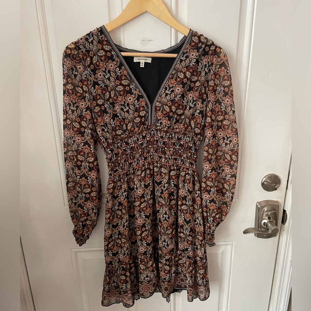 Max Studio London Floral Print Long Sleeve V Neck Smocked Waist Tiered Ruffle S